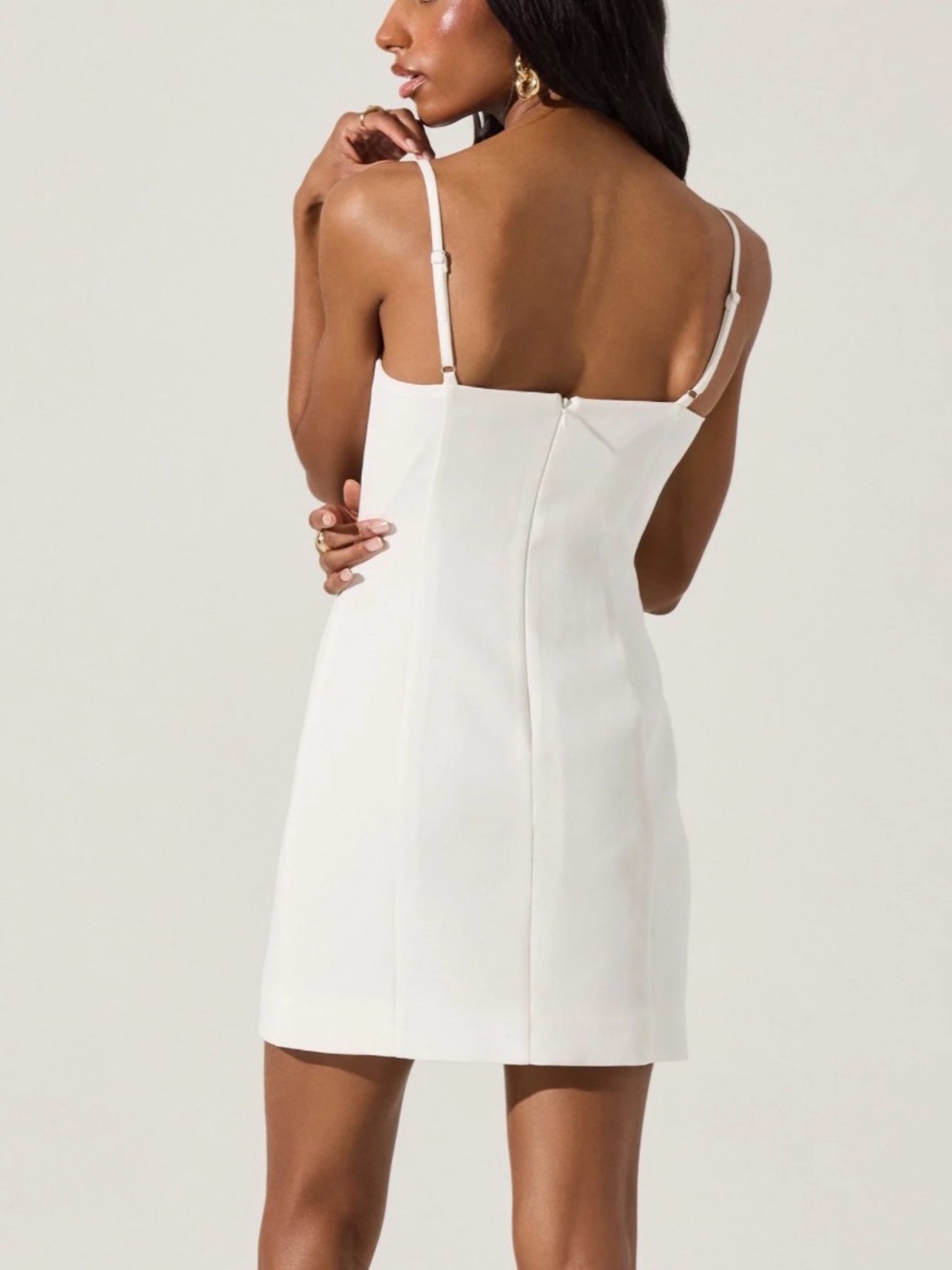 ASTR the Label White Mini Dress with Spaghetti Straps and Bow Details - Picture 2 of 5